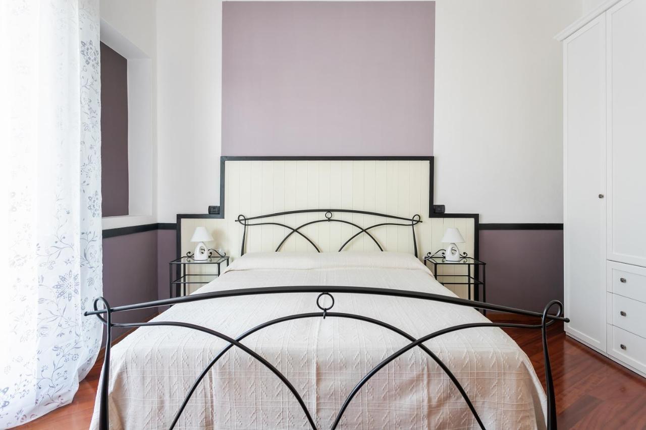 Santa Chiara Apartment By Myhomeincomo Dış mekan fotoğraf