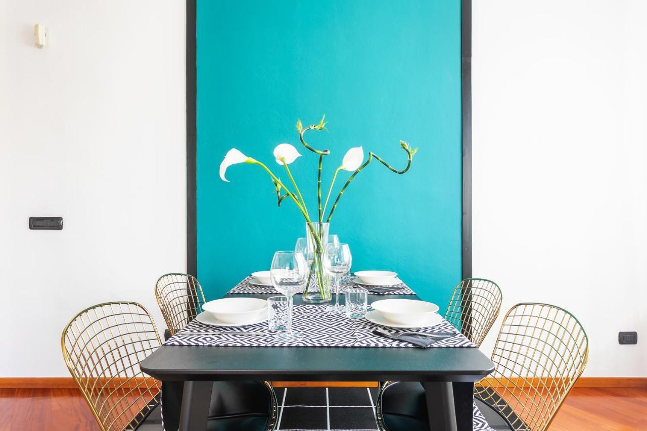 Santa Chiara Apartment By Myhomeincomo Dış mekan fotoğraf