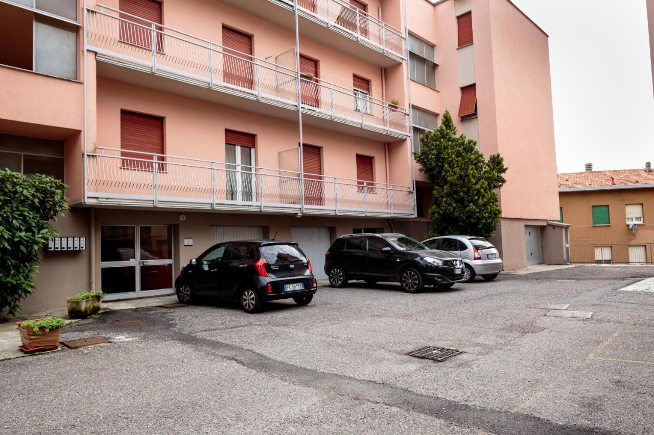 Santa Chiara Apartment By Myhomeincomo Dış mekan fotoğraf